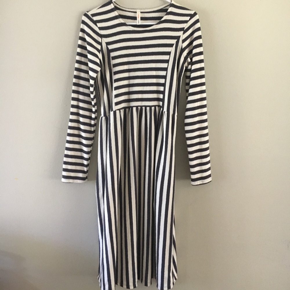 Orange creek long sleeve dress M Medium